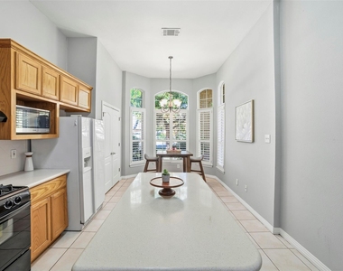 409 E Austin Ave - Photo Thumbnail 11