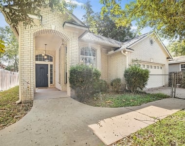 409 E Austin Ave - Photo Thumbnail 5