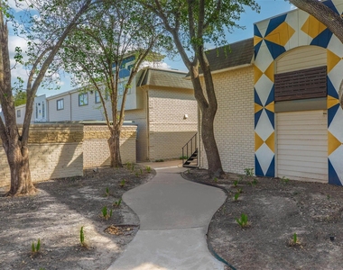 3001 Hillcroft Street - Photo Thumbnail 48