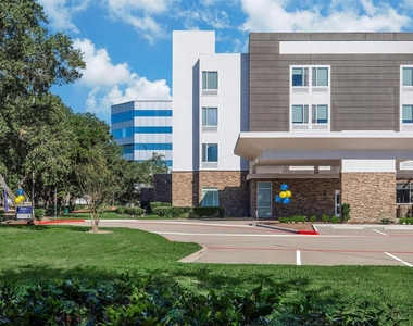 1350 Broadfield Blvd - Photo Thumbnail 27