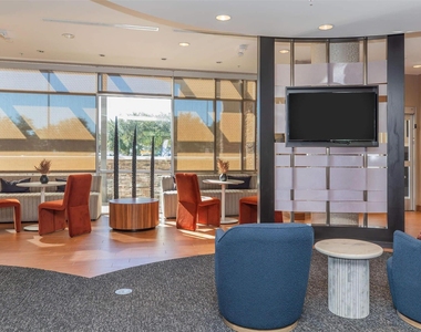 1350 Broadfield Blvd - Photo Thumbnail 24