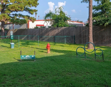 1100 Graham Drive - Photo Thumbnail 12