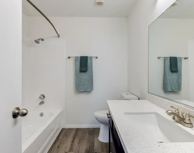 1100 Graham Drive - Photo Thumbnail 8