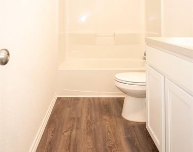 5403 Rosser Ruby Way - Photo Thumbnail 26