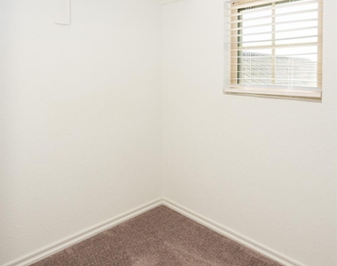 5403 Rosser Ruby Way - Photo Thumbnail 35