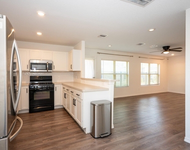 5403 Rosser Ruby Way - Photo Thumbnail 7