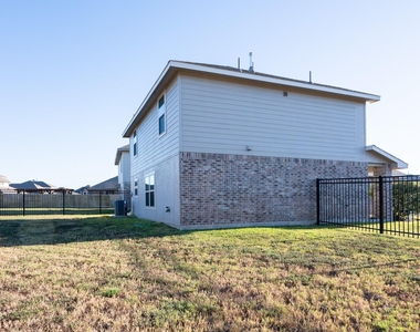 5403 Rosser Ruby Way - Photo Thumbnail 38
