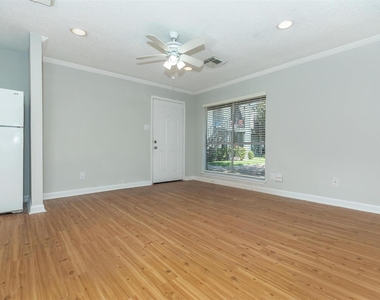 3001 Hillcroft Street - Photo Thumbnail 32
