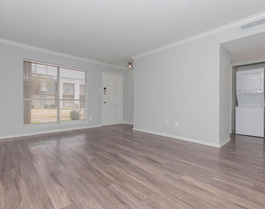 3001 Hillcroft Street - Photo Thumbnail 9