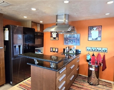 69 Georgetown Boulevard - Photo Thumbnail 7
