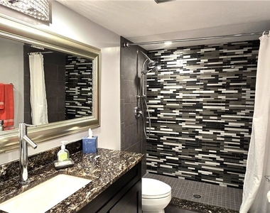 69 Georgetown Boulevard - Photo Thumbnail 15
