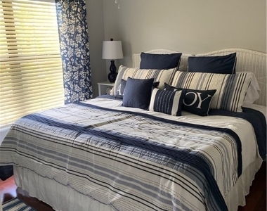 1747 Sandpiper Street - Photo Thumbnail 13