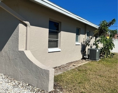 2105 Se 15th Place - Photo Thumbnail 22