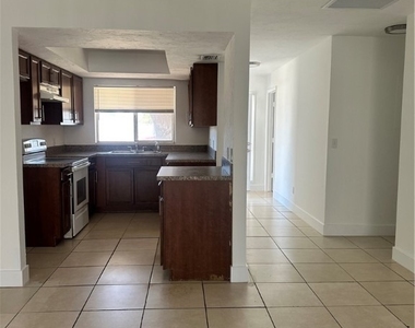 2105 Se 15th Place - Photo Thumbnail 21