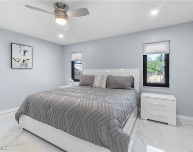 659 108th Avenue N - Photo Thumbnail 13