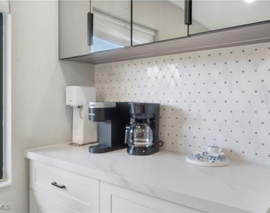 659 108th Avenue N - Photo Thumbnail 12