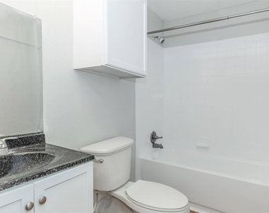 3001 Hillcroft Street - Photo Thumbnail 37