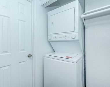 3001 Hillcroft Street - Photo Thumbnail 31