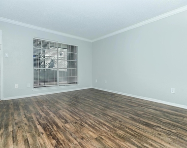 3001 Hillcroft Street - Photo Thumbnail 24