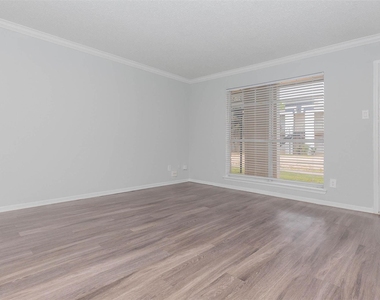 3001 Hillcroft Street - Photo Thumbnail 7