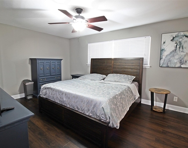10386 Hammerly Boulevard - Photo Thumbnail 13
