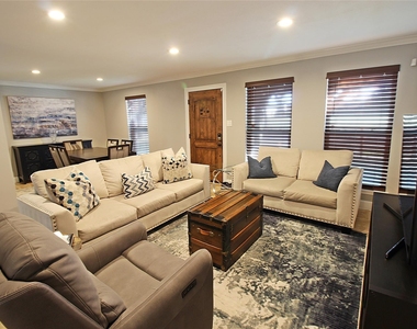 10386 Hammerly Boulevard - Photo Thumbnail 2
