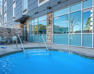 1350 Broadfield Blvd - Photo Thumbnail 23