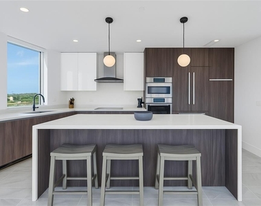 777 3rd Avenue N - Photo Thumbnail 12