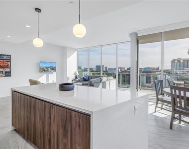 777 3rd Avenue N - Photo Thumbnail 10