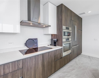 777 3rd Avenue N - Photo Thumbnail 14