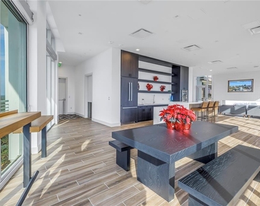 777 3rd Avenue N - Photo Thumbnail 44