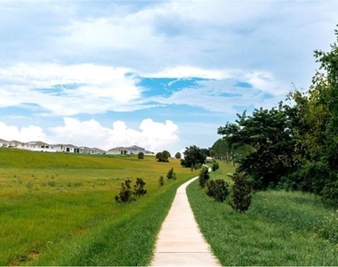 2572 Skyline Loop - Photo Thumbnail 32