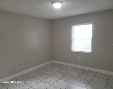 1015 Beecher Street - Photo Thumbnail 5