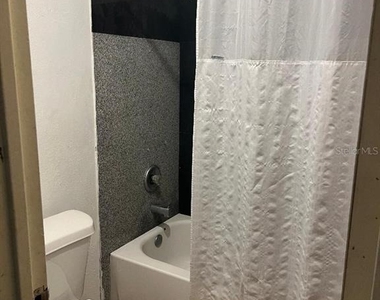 8421 S Orange Blossom Trail - Photo Thumbnail 12