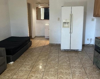 8421 S Orange Blossom Trail - Photo Thumbnail 3