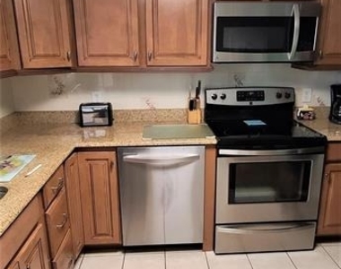 815 Ocean Shore Boulevard - Photo Thumbnail 7