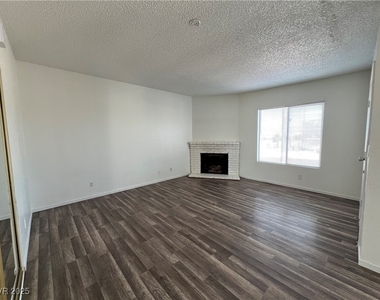 6942 Appleton Drive - Photo Thumbnail 5