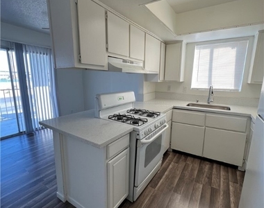 6942 Appleton Drive - Photo Thumbnail 11