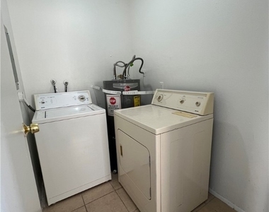 6942 Appleton Drive - Photo Thumbnail 13