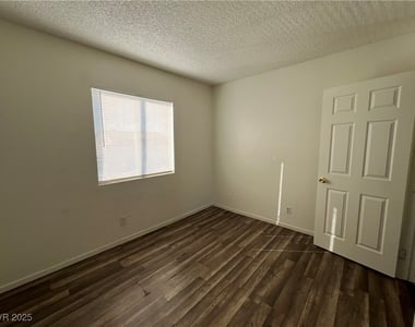 6942 Appleton Drive - Photo Thumbnail 16