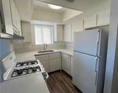 6942 Appleton Drive - Photo Thumbnail 10