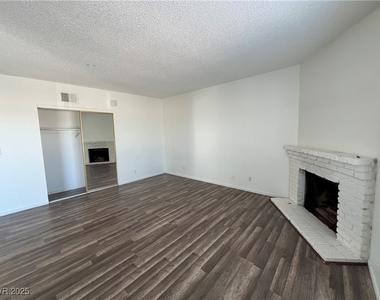 6942 Appleton Drive - Photo Thumbnail 4