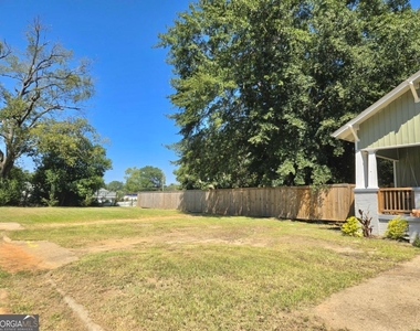 947 Troupe Street - Photo Thumbnail 7