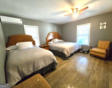 947 Troupe Street - Photo Thumbnail 5