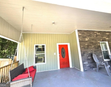 947 Troupe Street - Photo Thumbnail 1