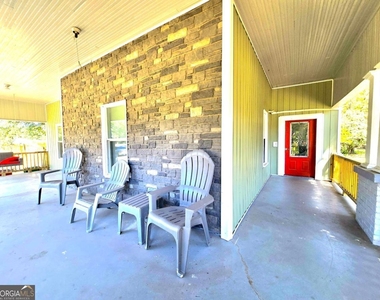 947 Troupe Street - Photo Thumbnail 3
