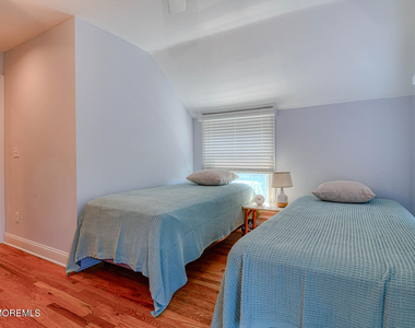 94 Clark Avenue - Photo Thumbnail 22