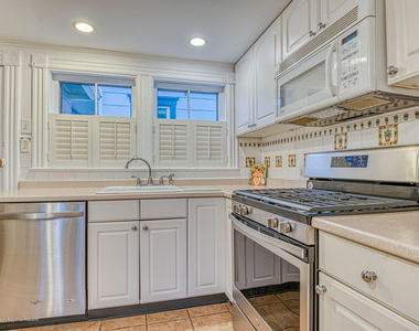 124 Main Avenue - Photo Thumbnail 12