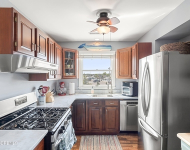 167 4th Avenue - Photo Thumbnail 10