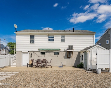 167 4th Avenue - Photo Thumbnail 24